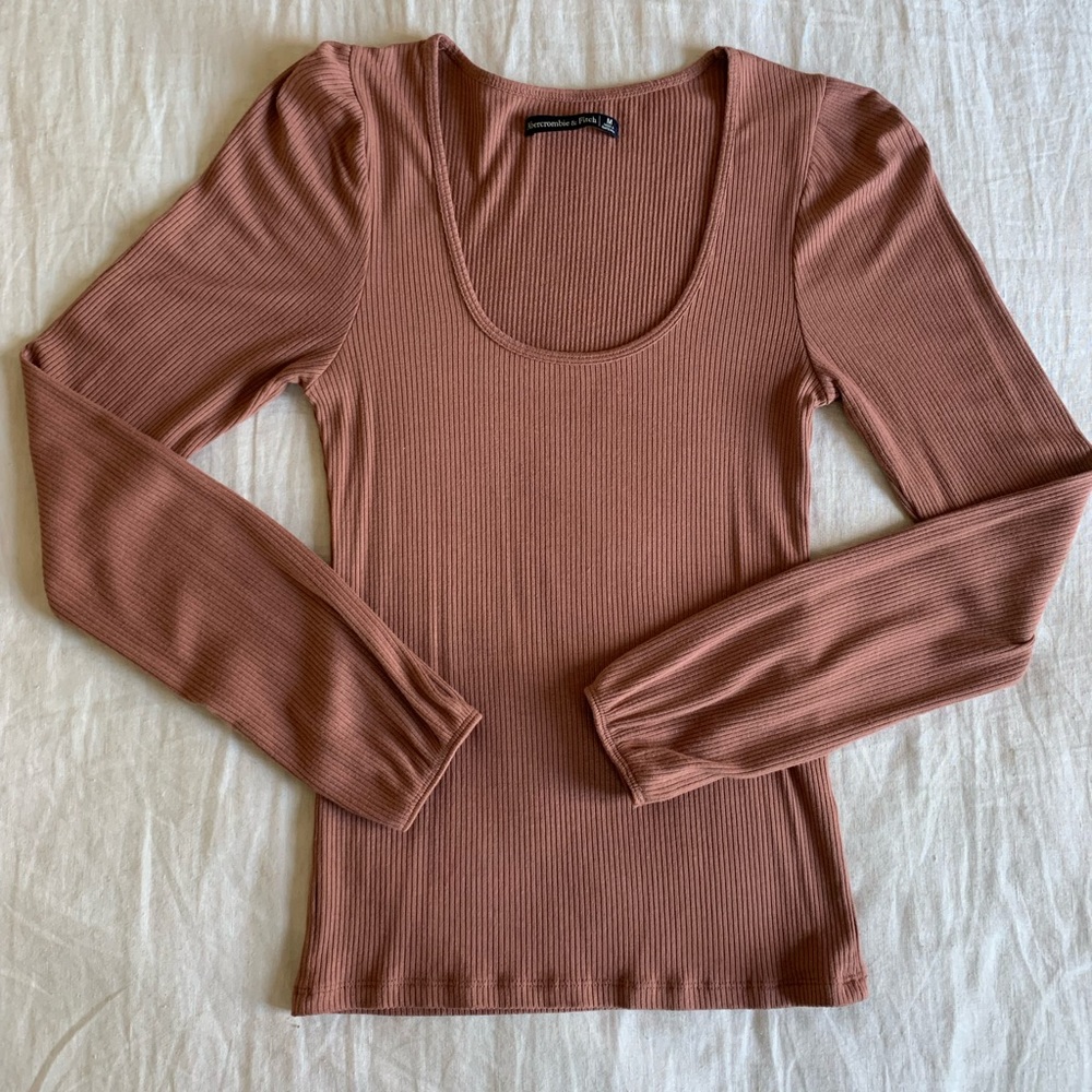 Abercrombie & Fitch - Long Sleeve